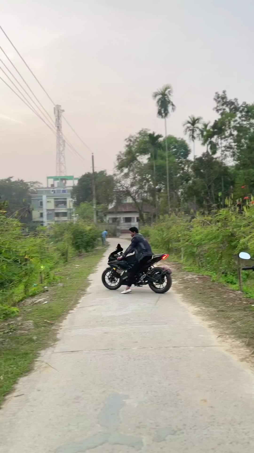 @𝑻𝒓𝒂𝒗𝒆𝒍𝒆𝒓 𝑺𝒖𝒎𝒐𝒏✈️