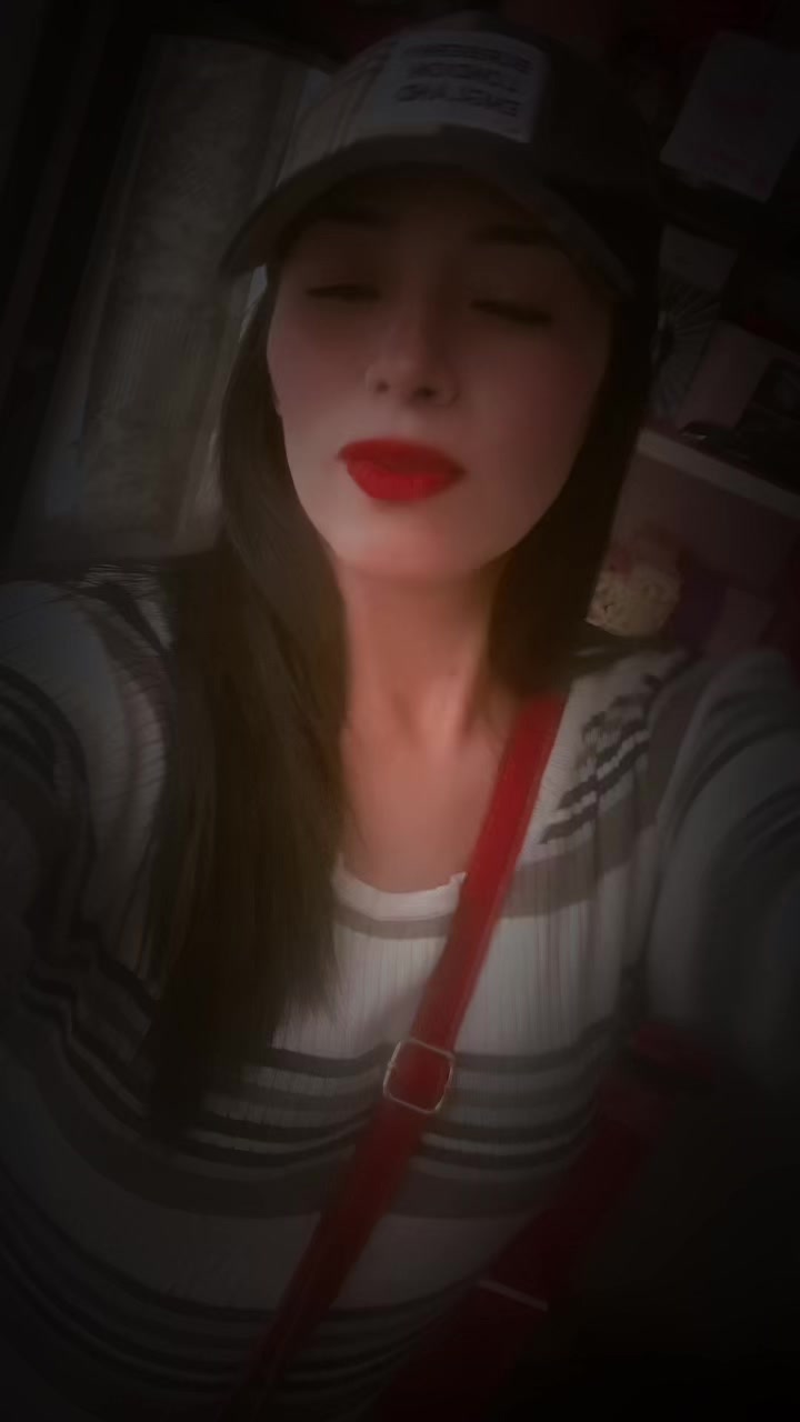@EstefanyAquije