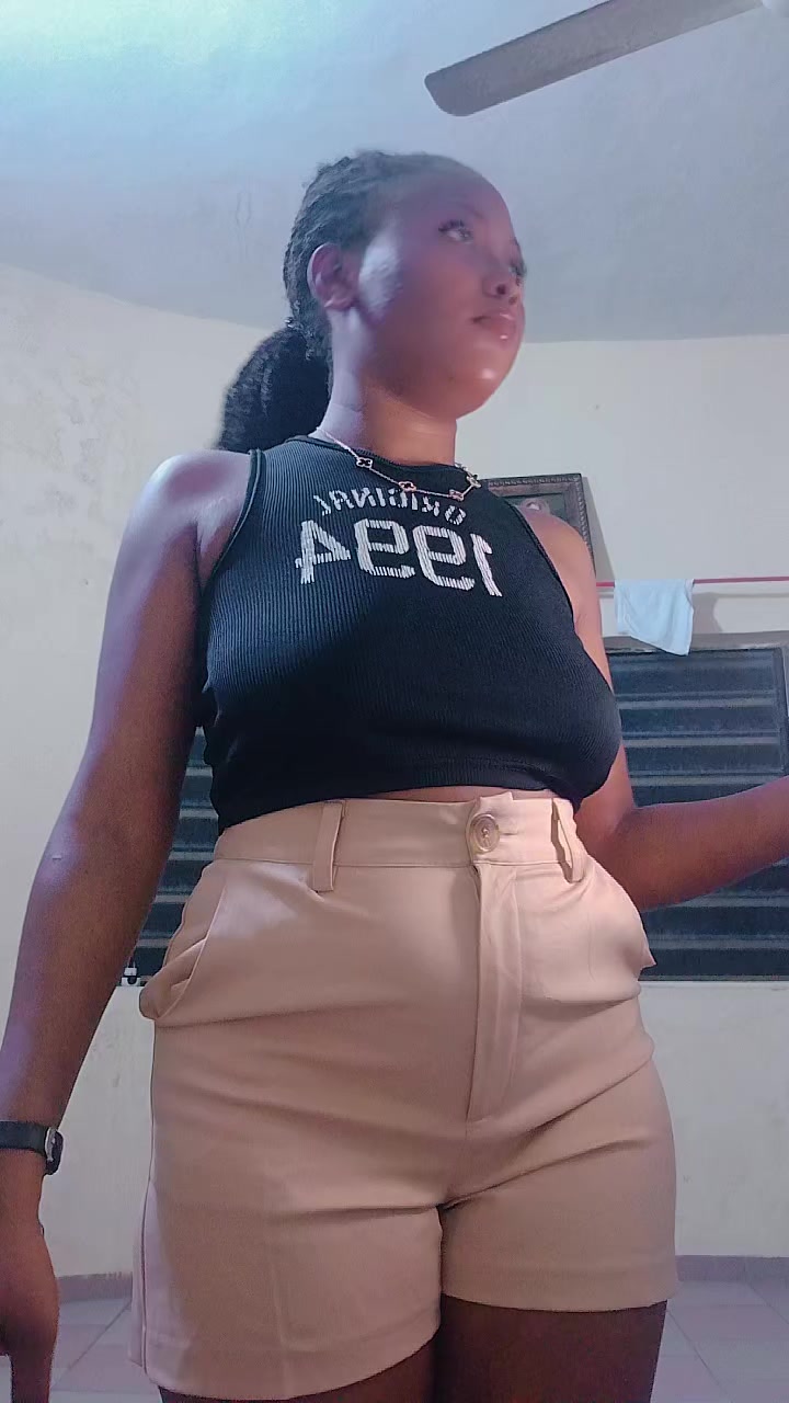 @twin_stella