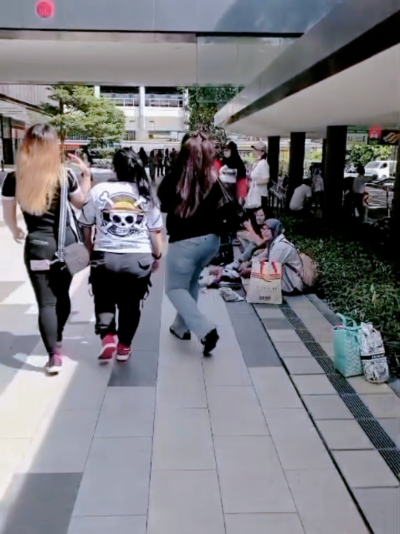 @🇸🇬 ᗪᗴᑎᗪᖇI 🇲🇾
