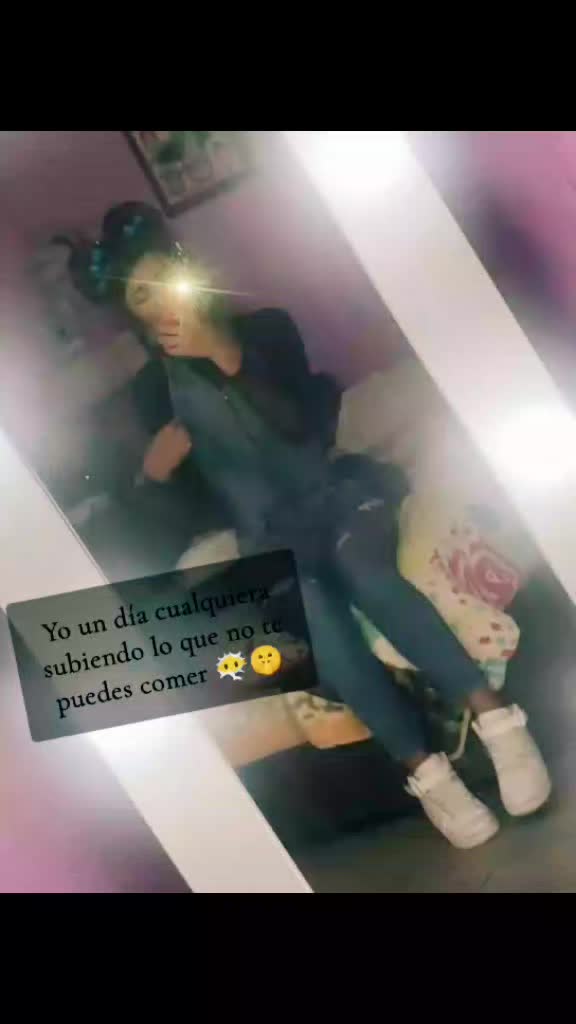 @maira González