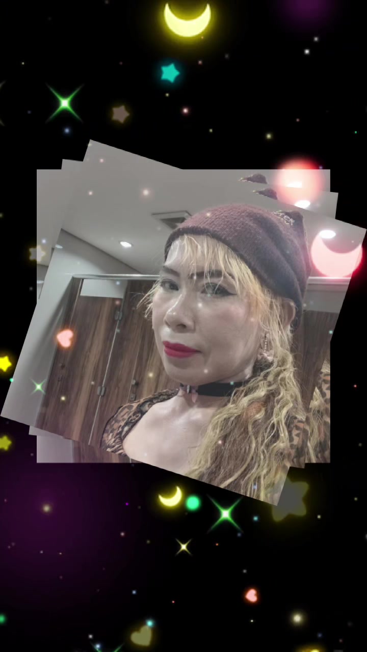 @celinfernandez