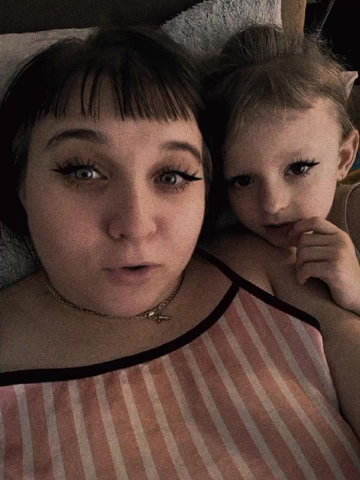 @анастасия