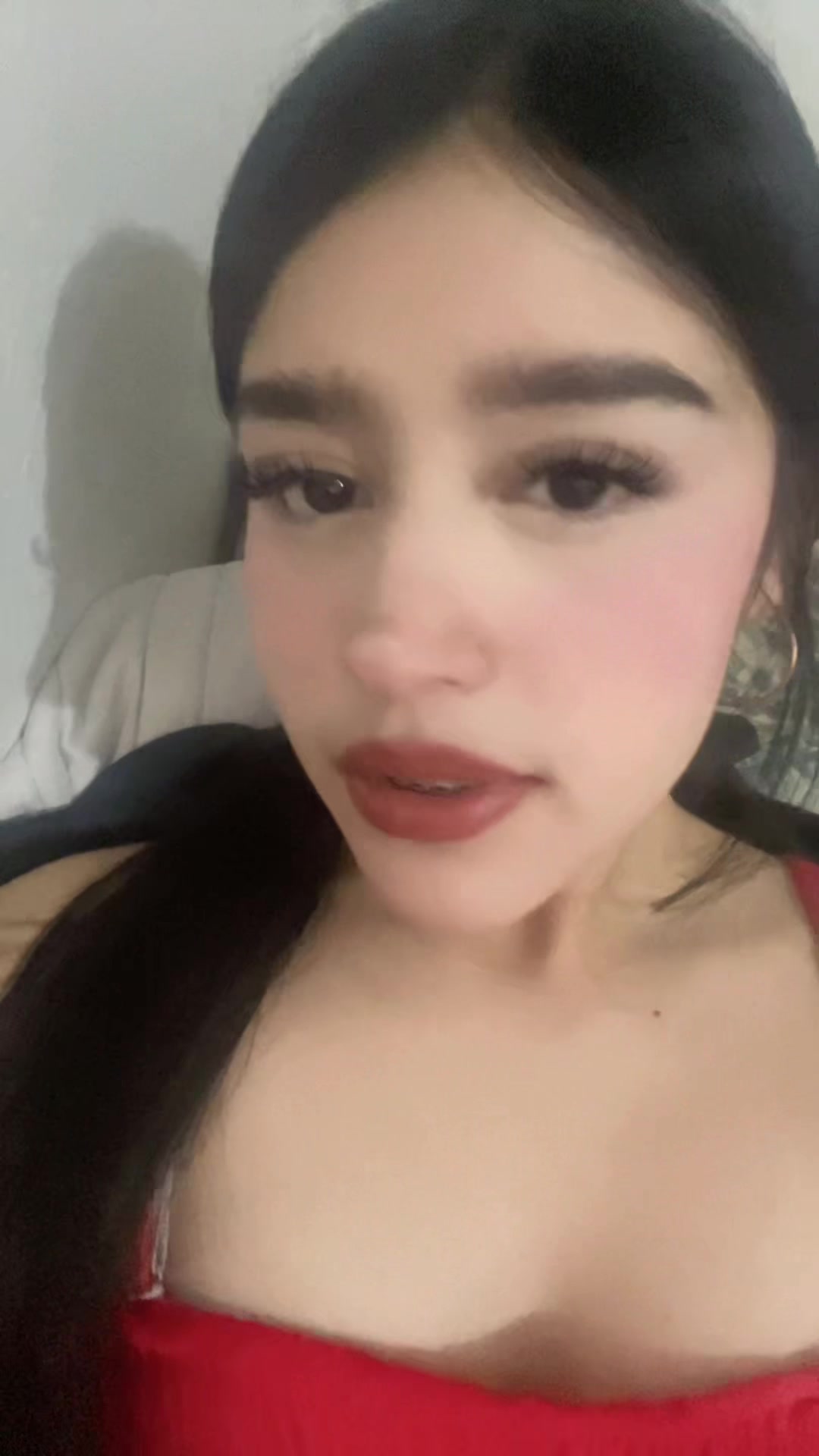 @nicole