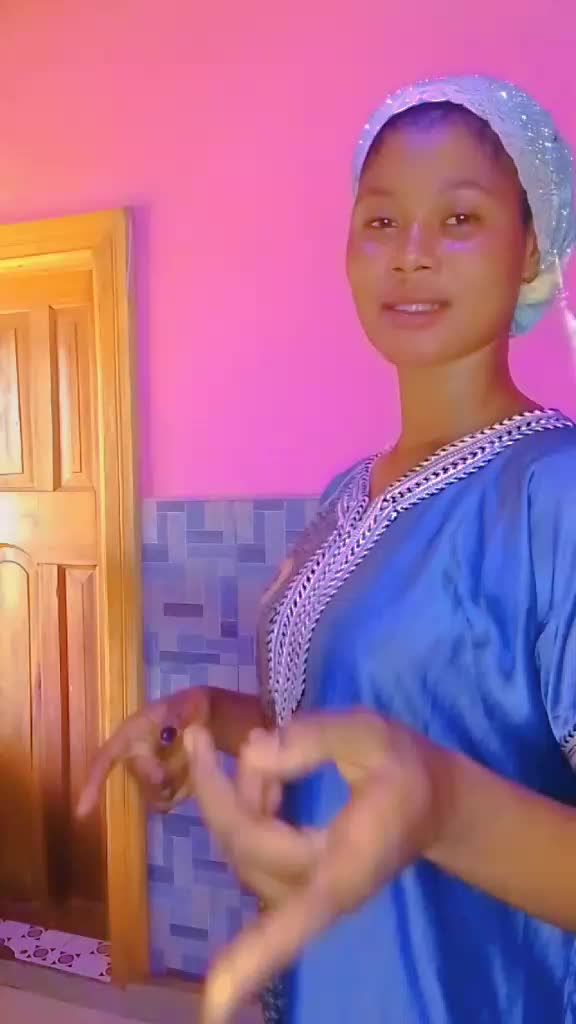 @IS YOUR 💜GIRL 💙TIPAGYA💐💯