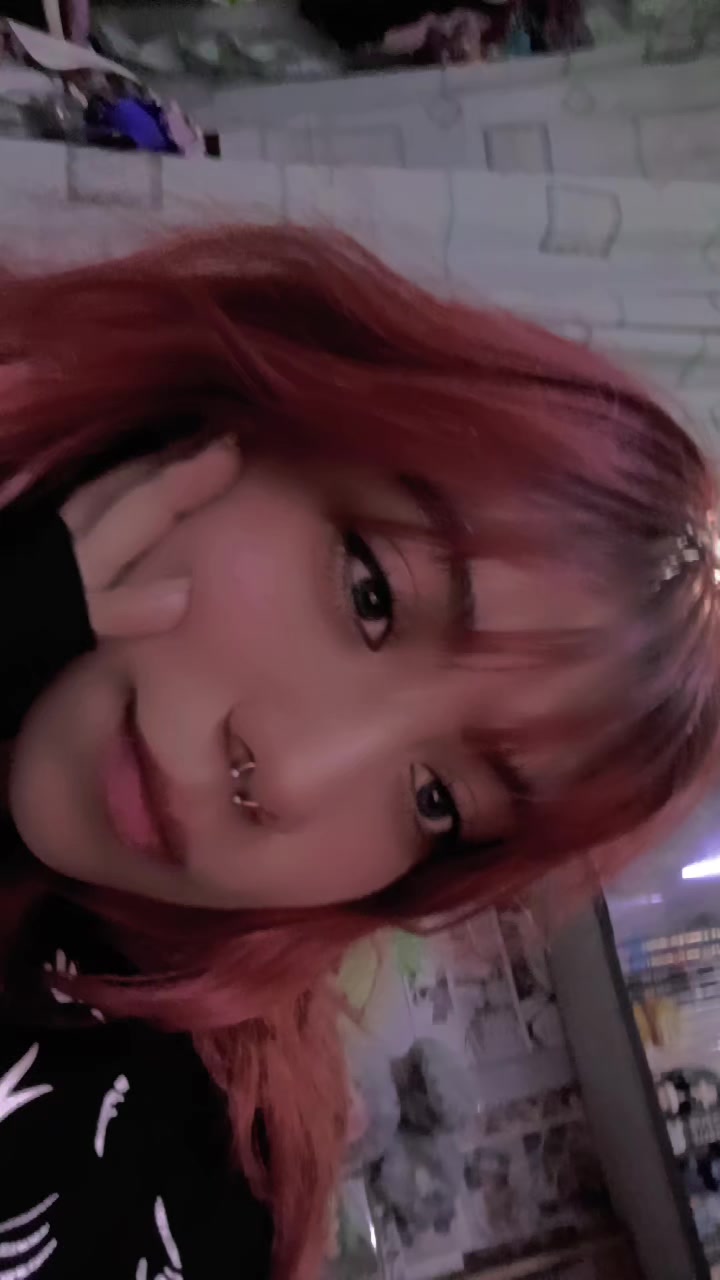@Daniela_sempaii