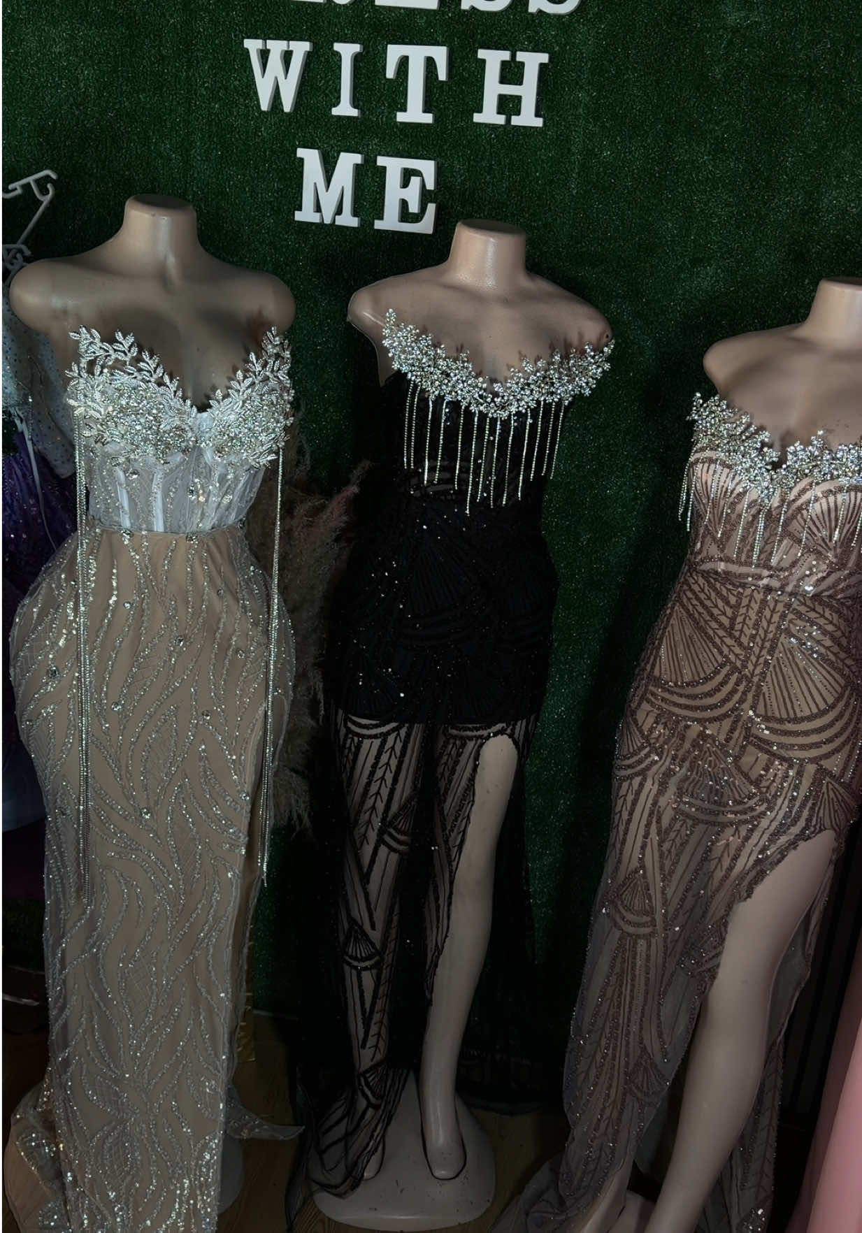 @dresswithme_sm