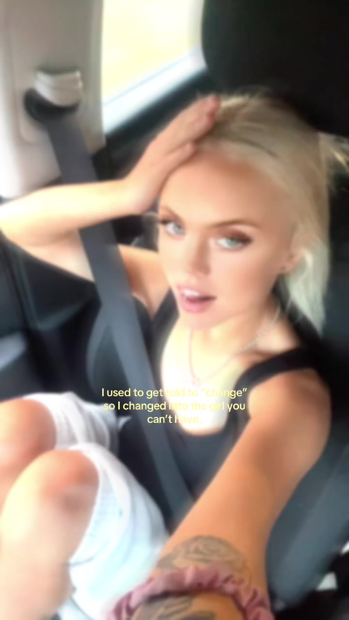 @Mollyshaee