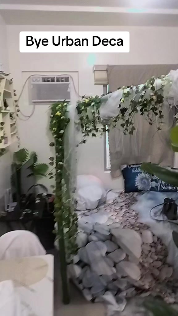 @EyaLanz