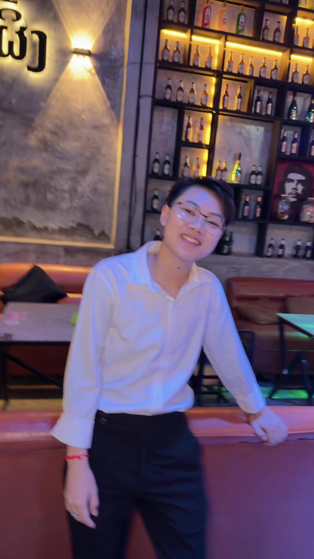 @ປໍ ຮ້ານKMຕົ້ນເຜິ້ງ🇱🇦