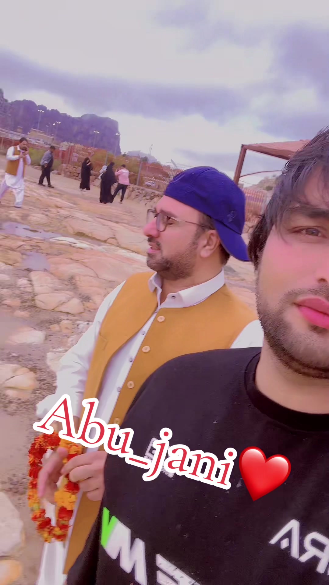 @Lucky_Salman