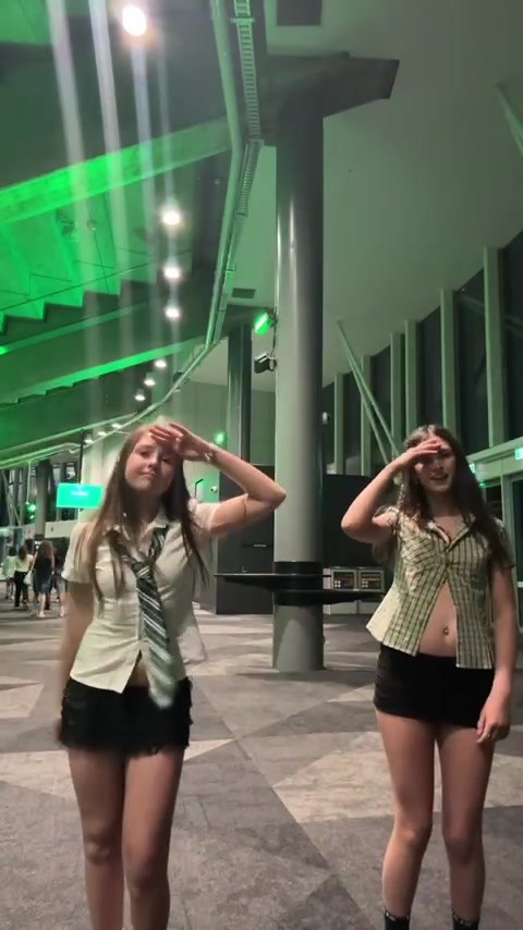 @lolasecond