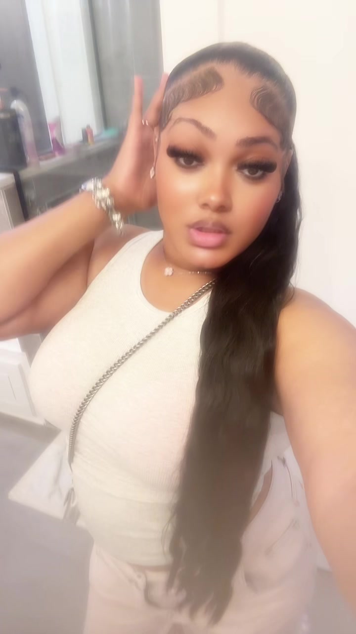 @Zuria.aaa