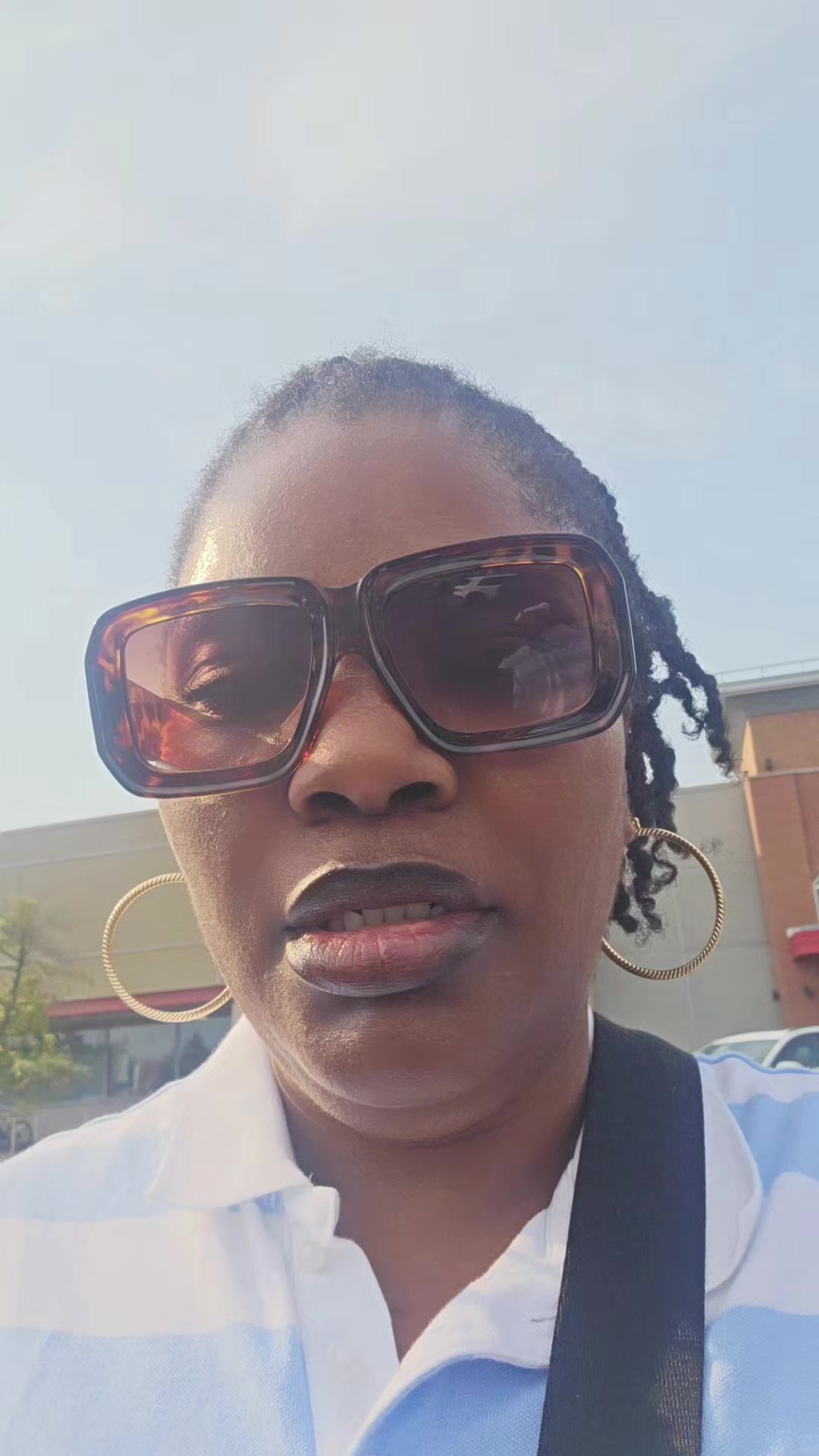 @Oumou Zangoli