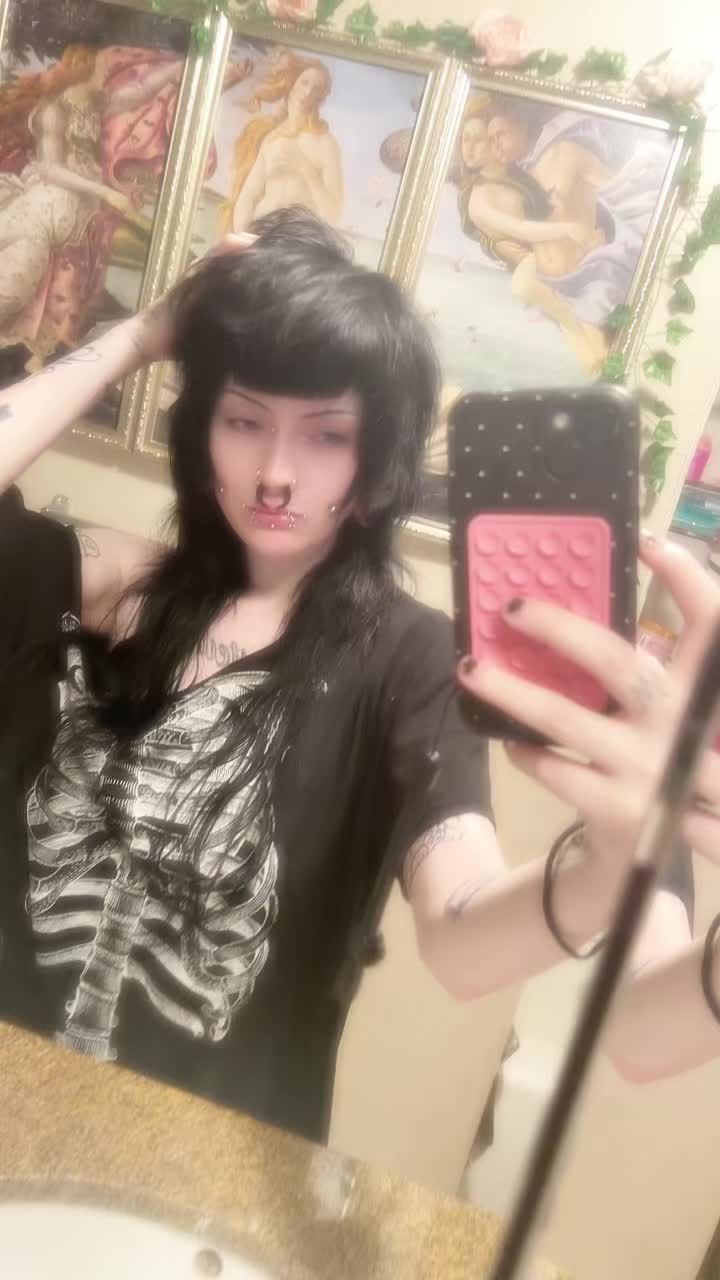 @audreysaysmeow
