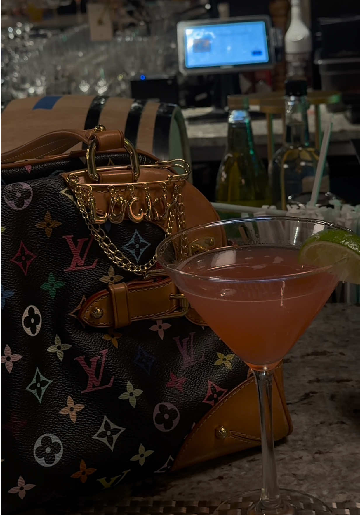 @Lala