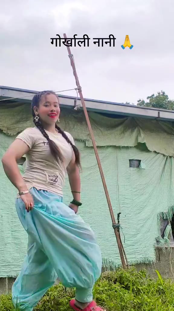@☦️सोफिया चेपाङ्ग🇳🇵