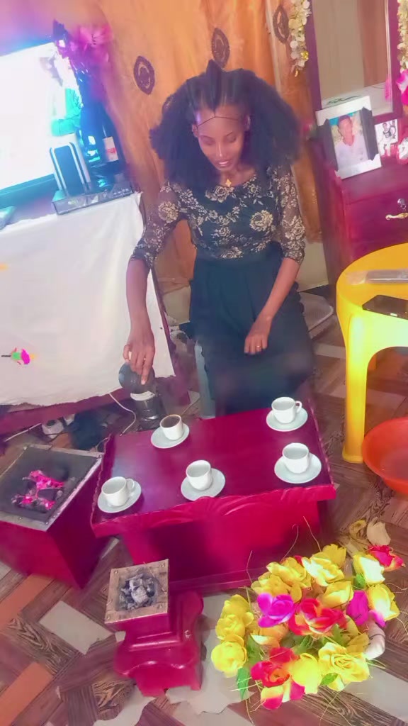 @አቤ አዶ ማክቤል