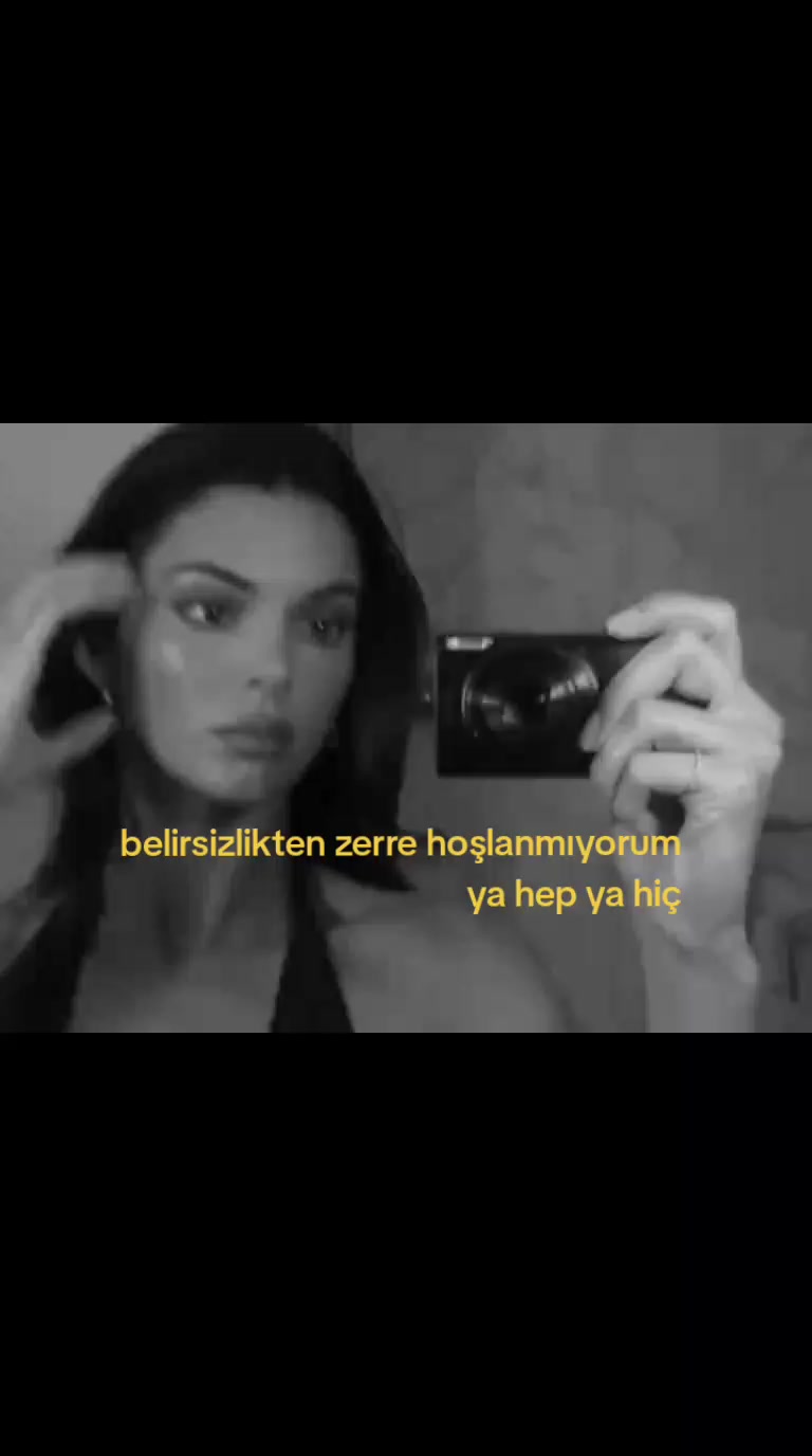 @𝐯𝐞𝐥𝐨𝐮𝐫𝐢𝐚