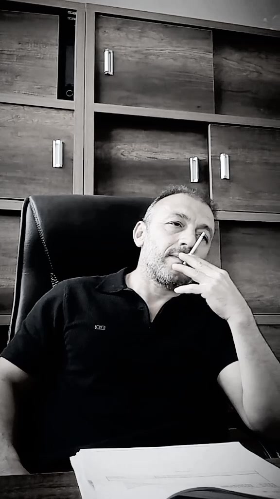 @KoMşUnUn UsLuOğLu