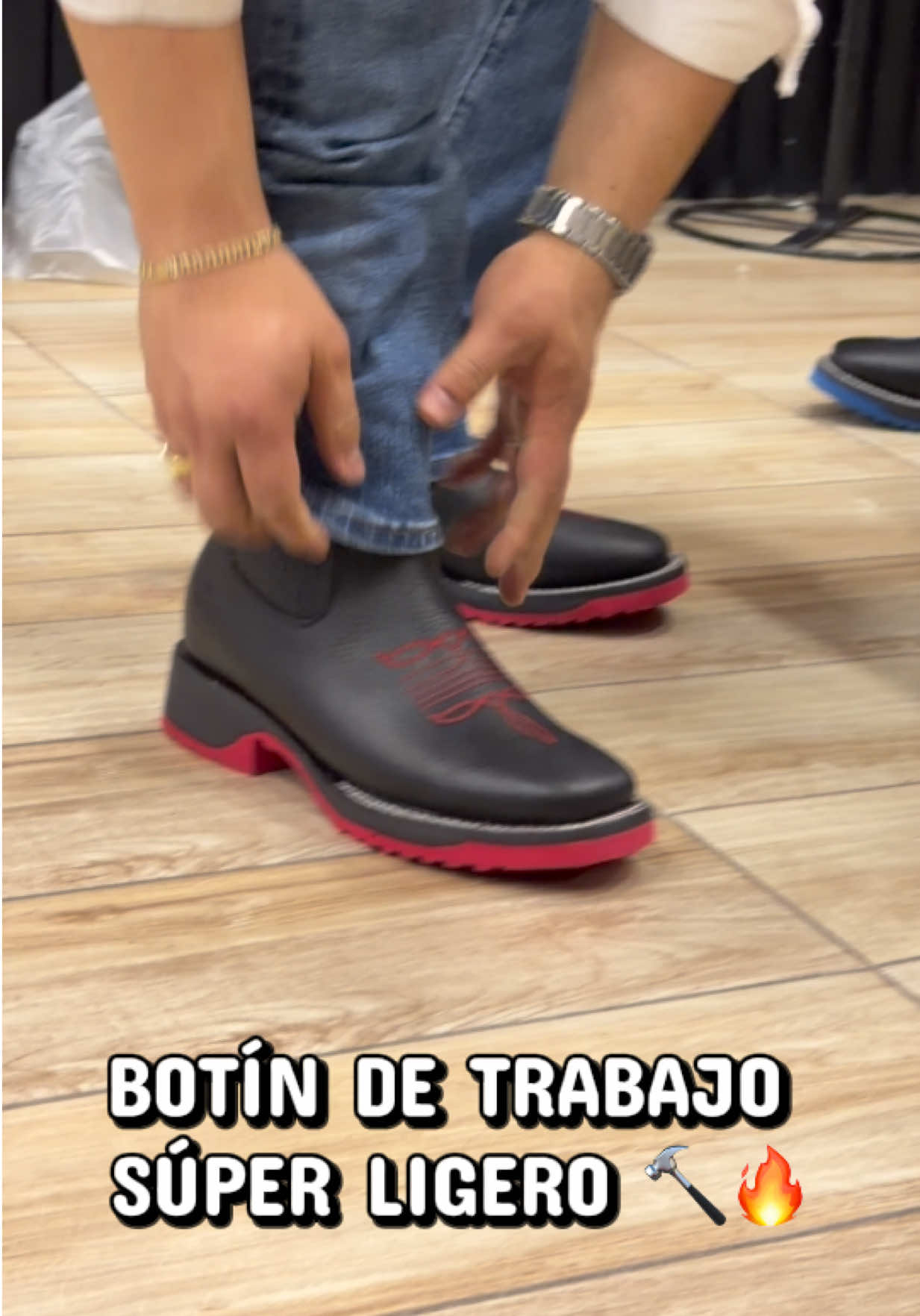 @Lara Boots