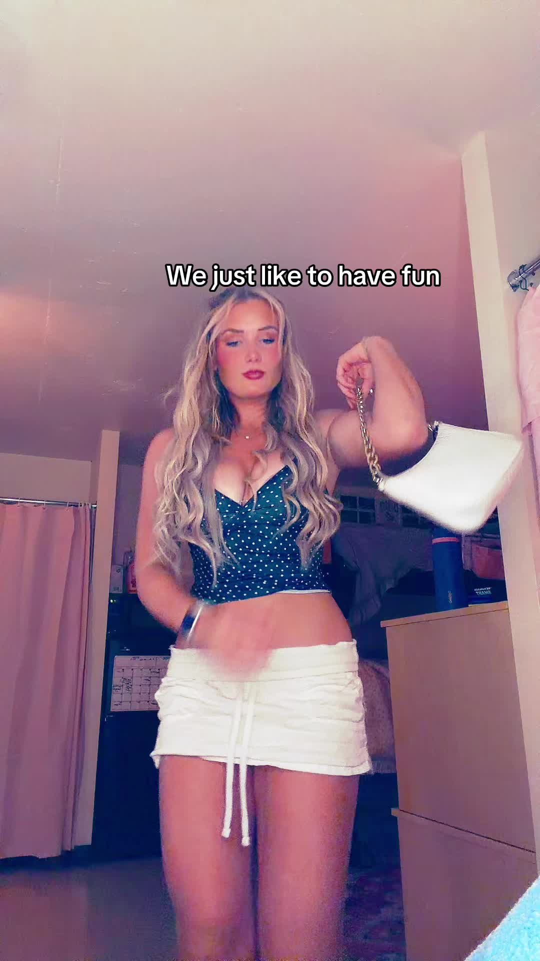 @Hawktuahhailey