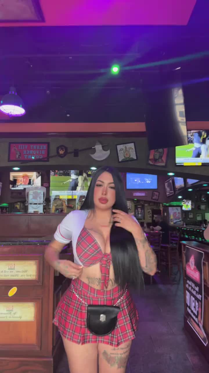 @Erikasaldana