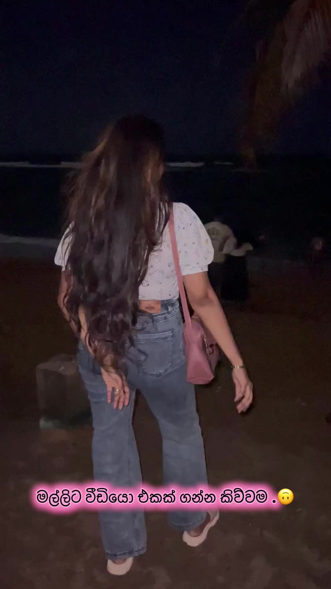 @Charu D 🫶🏻✨
