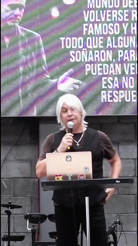 @Rostrosarturo