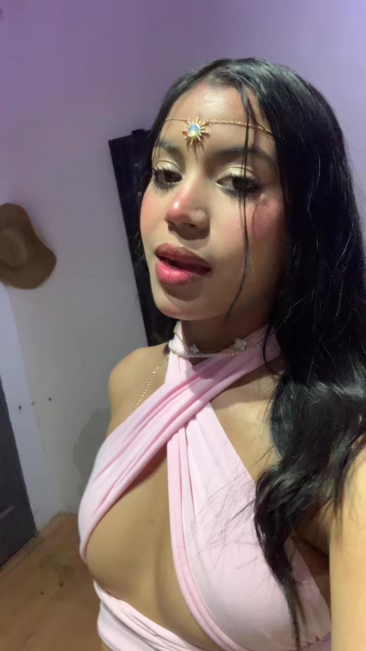 @Ana🐲
