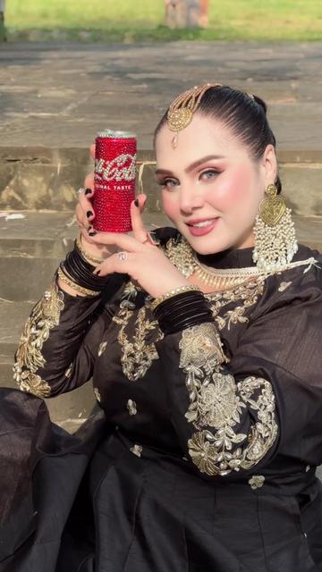 @Momina Naqvie