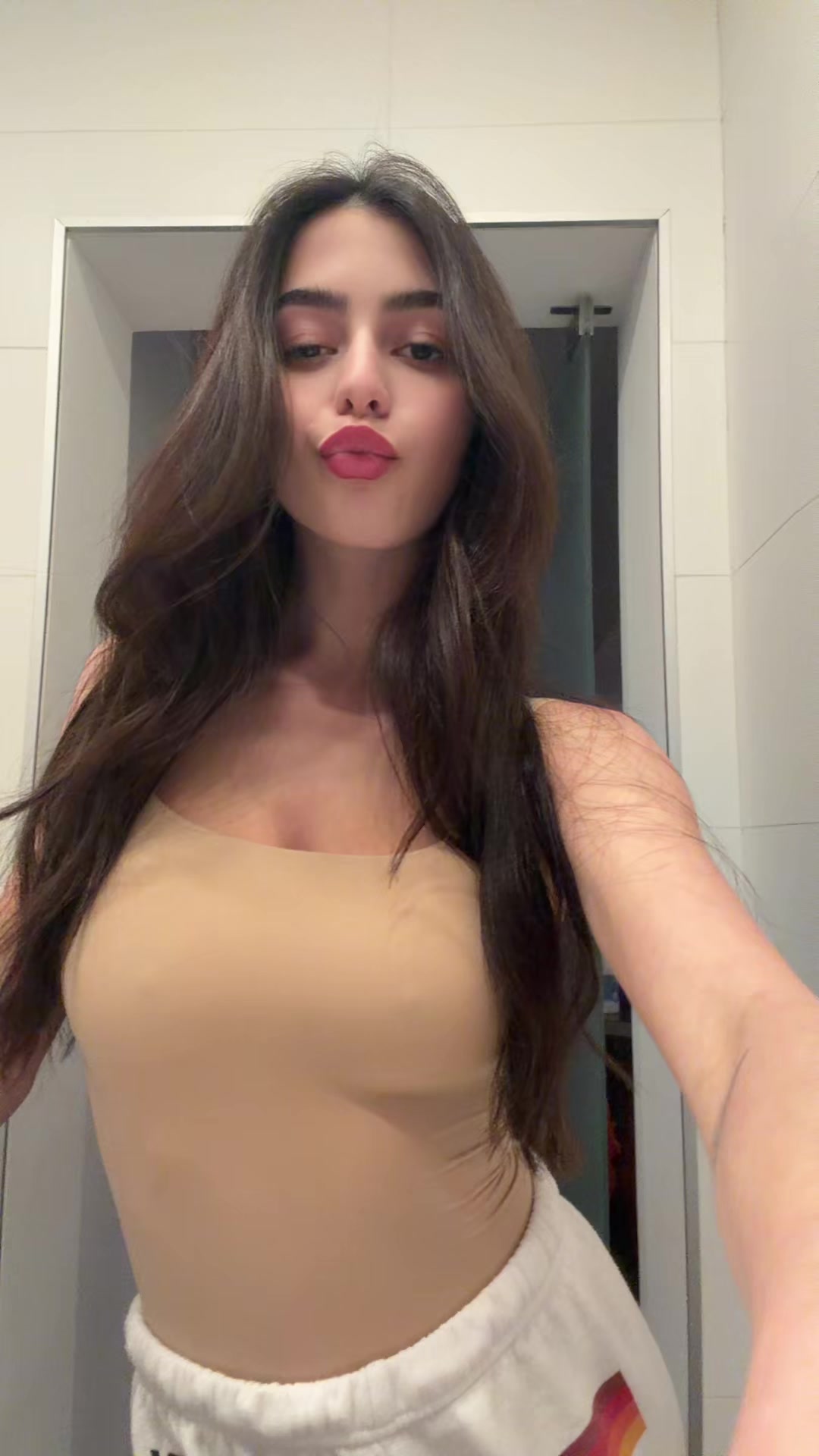 @lliacohav