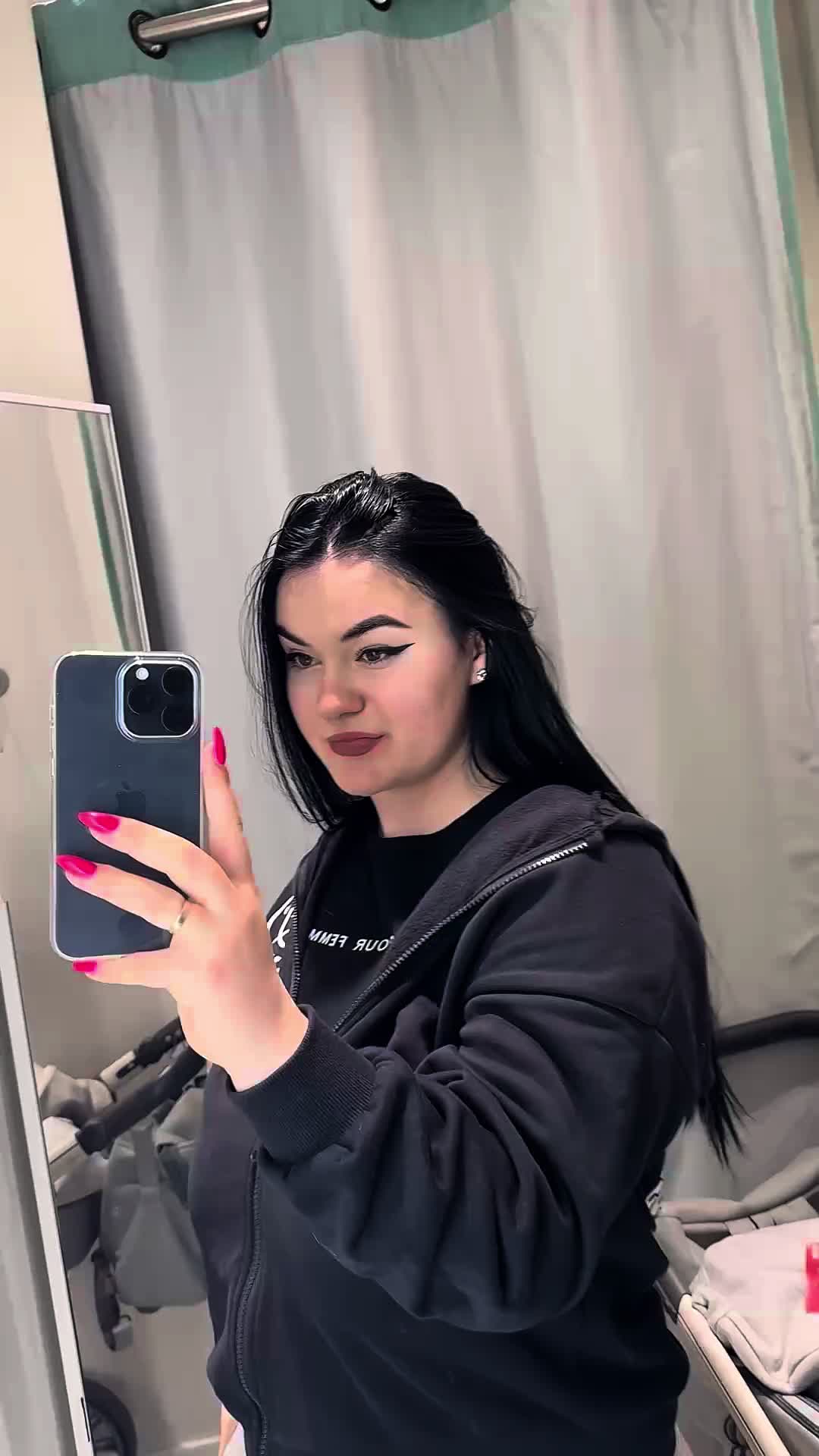 @🦐