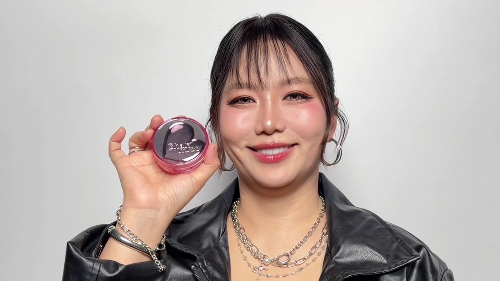@Charmiss Cosmetics