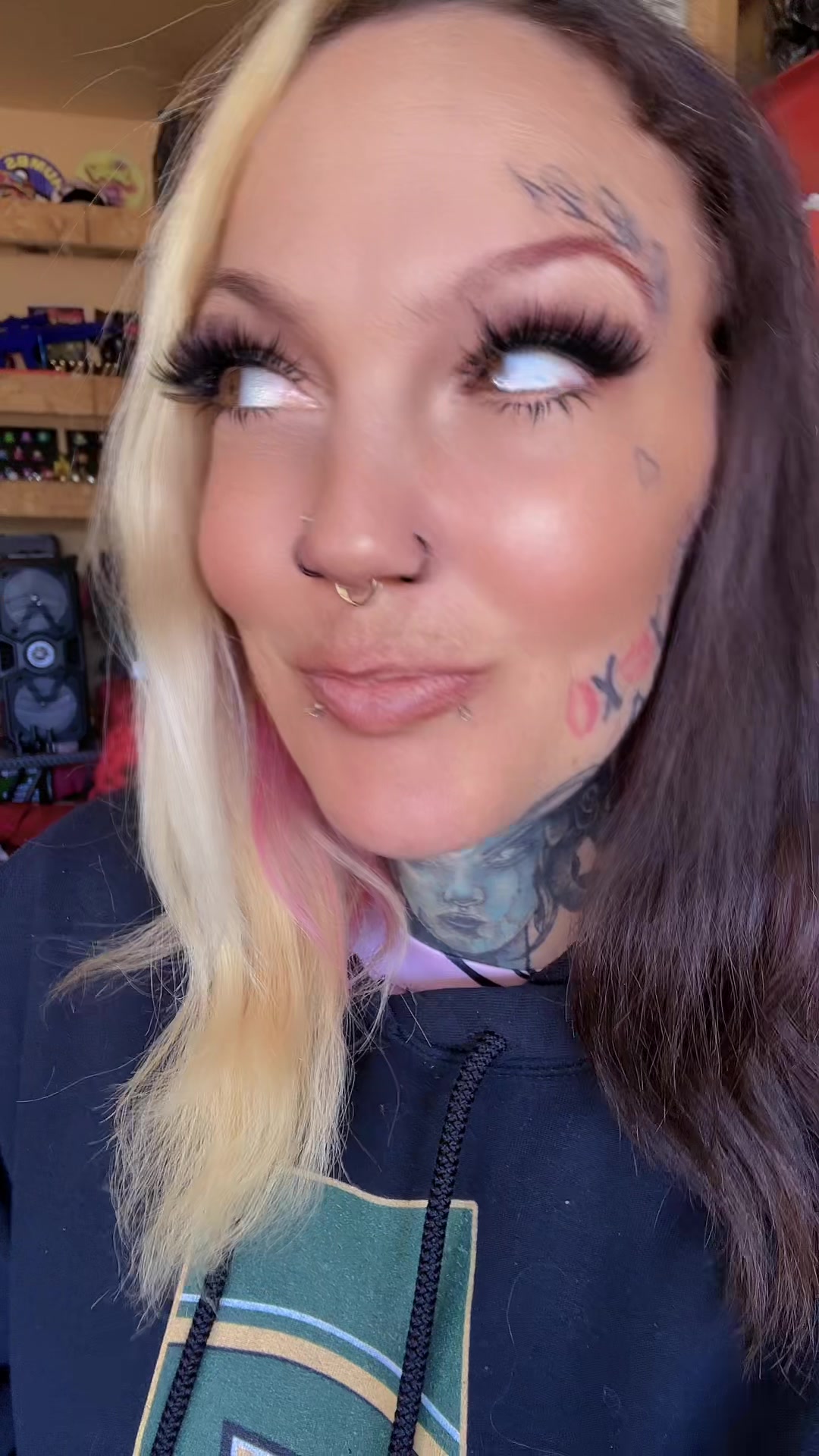 @CupcakeZ🧁