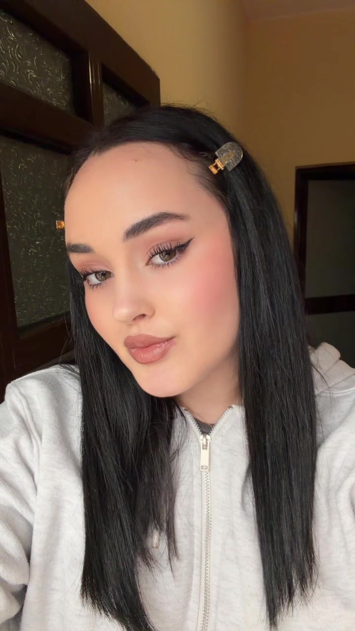 @ₖₗₑ ෆ