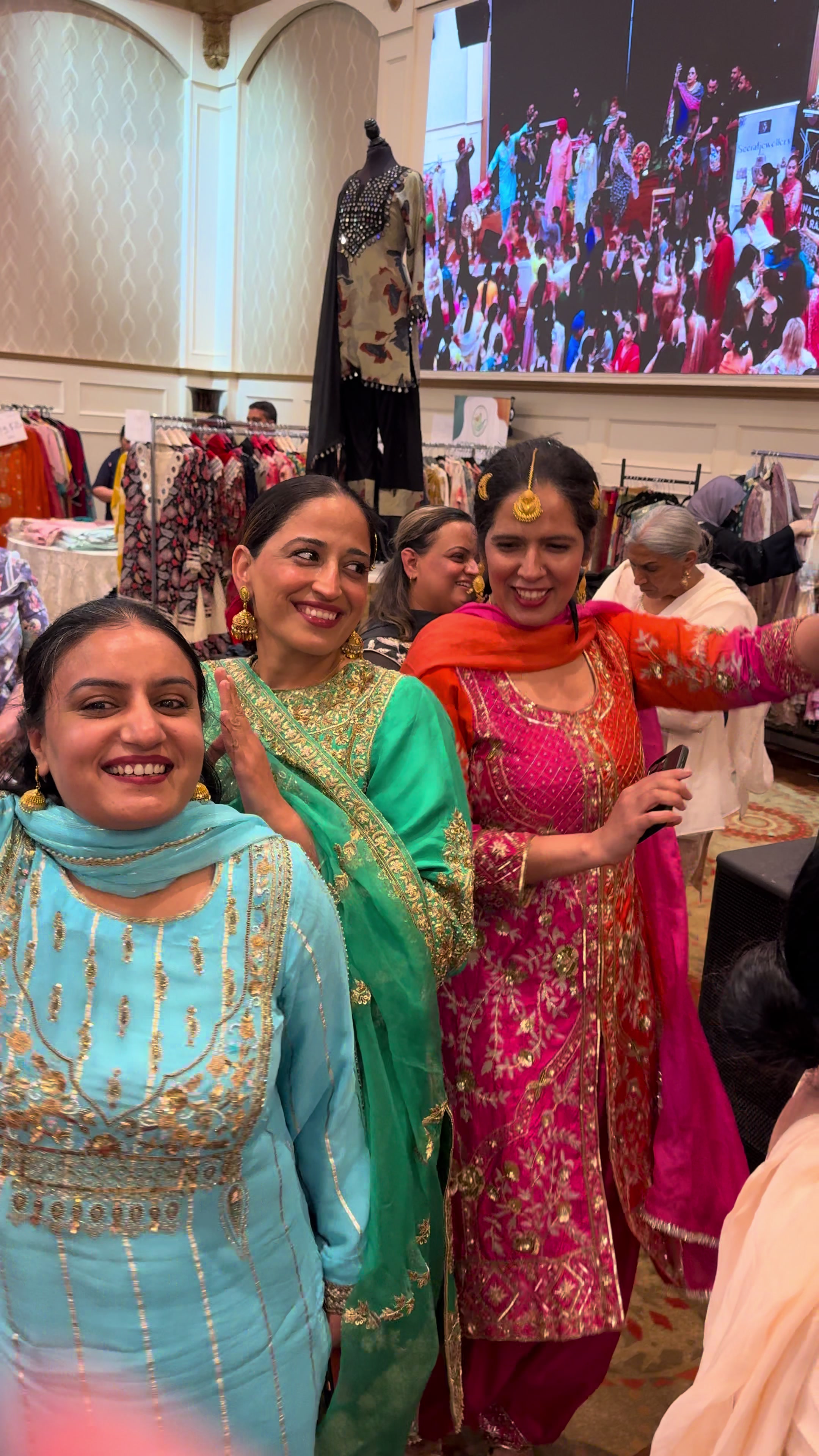 @gehnagattabyraj.exhibiti