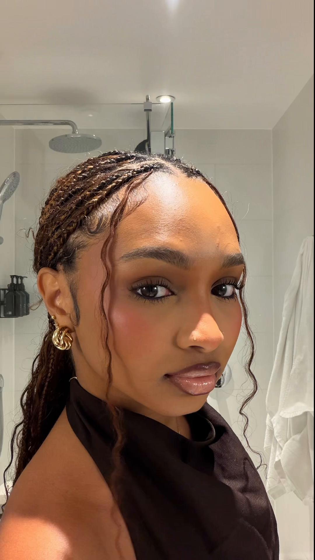 @Oumou