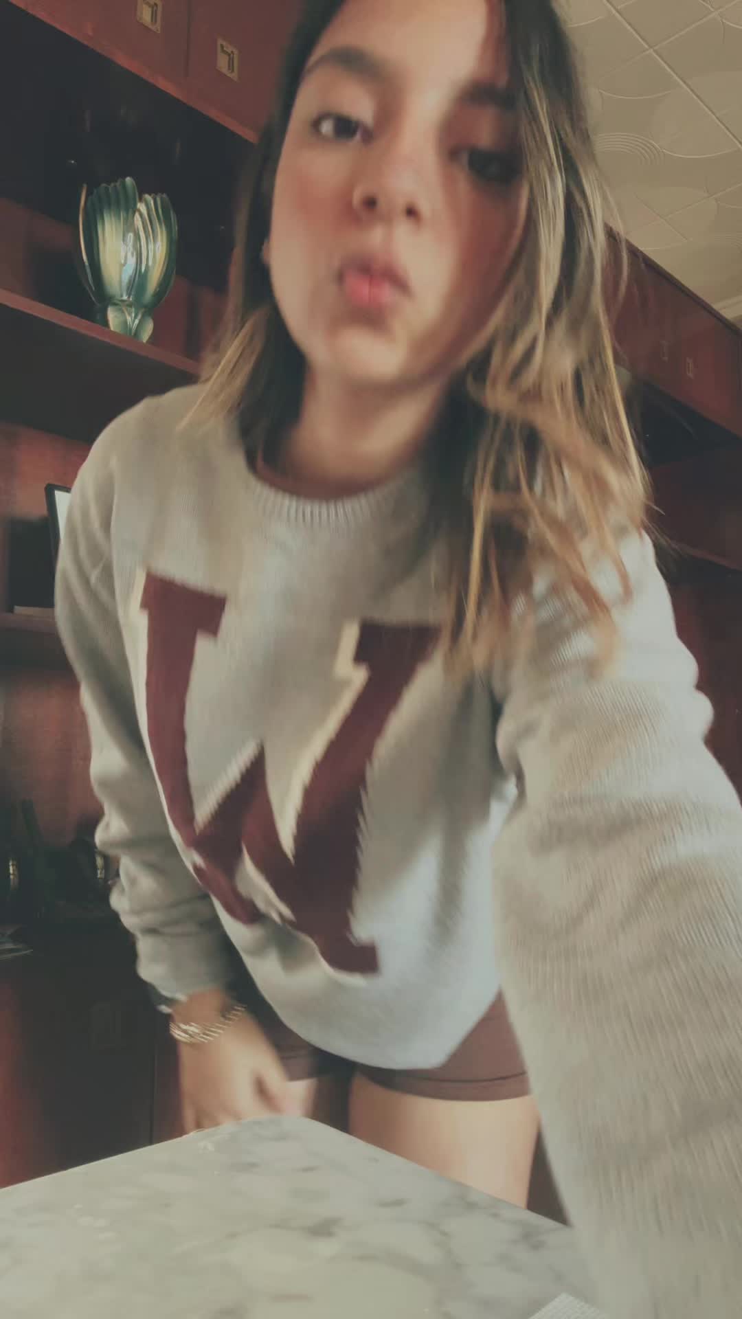 @AngelicaBravo17