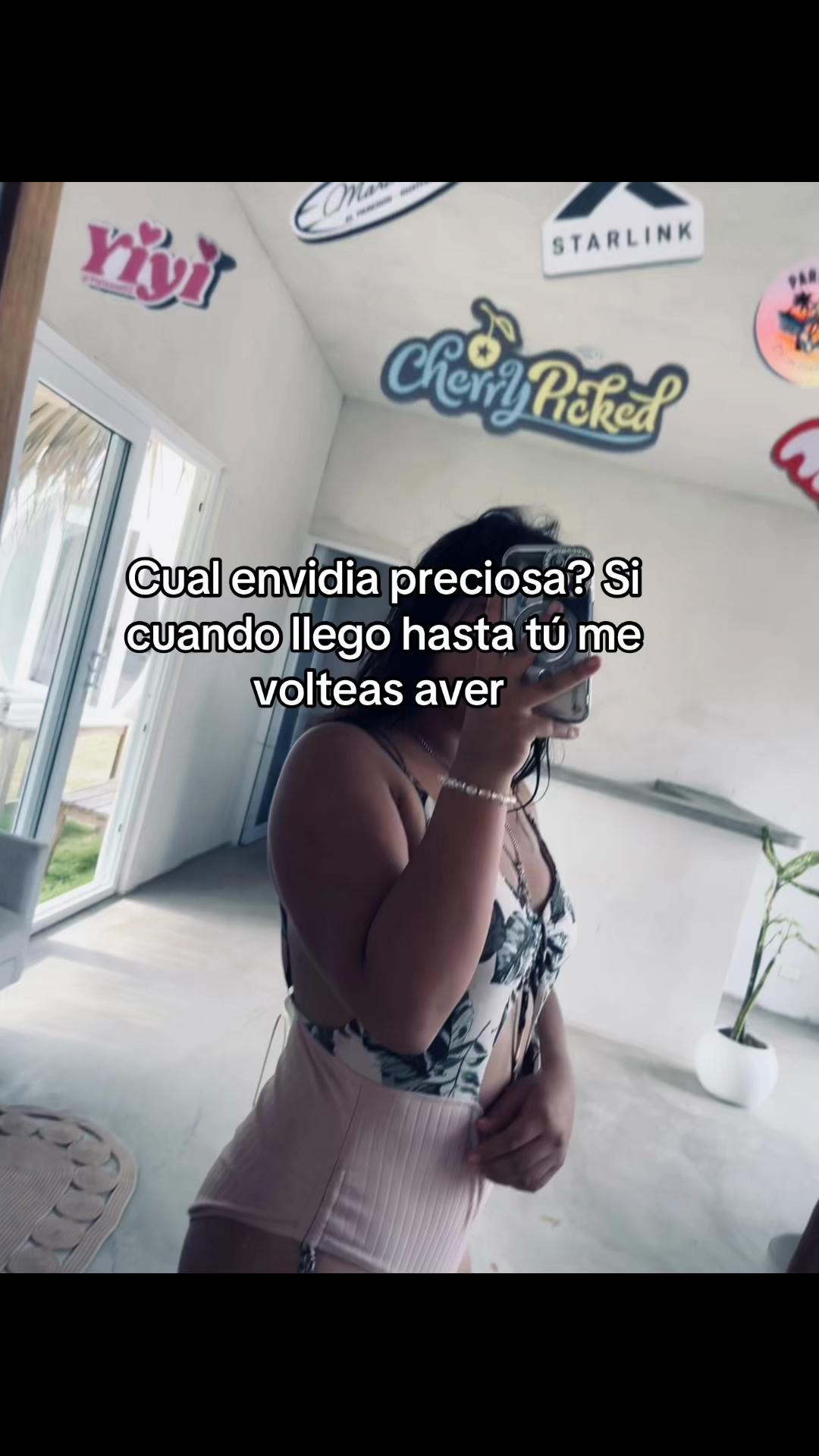 @♡𝓒𝓪𝓻𝓸𝓵𝓲𝓷𝓪...🧃🍒
