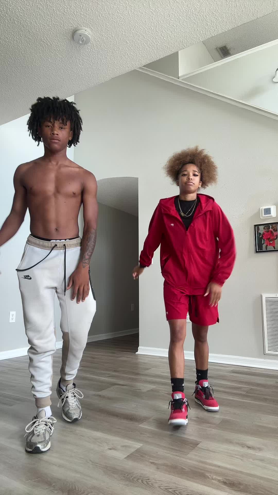 @notzebbb