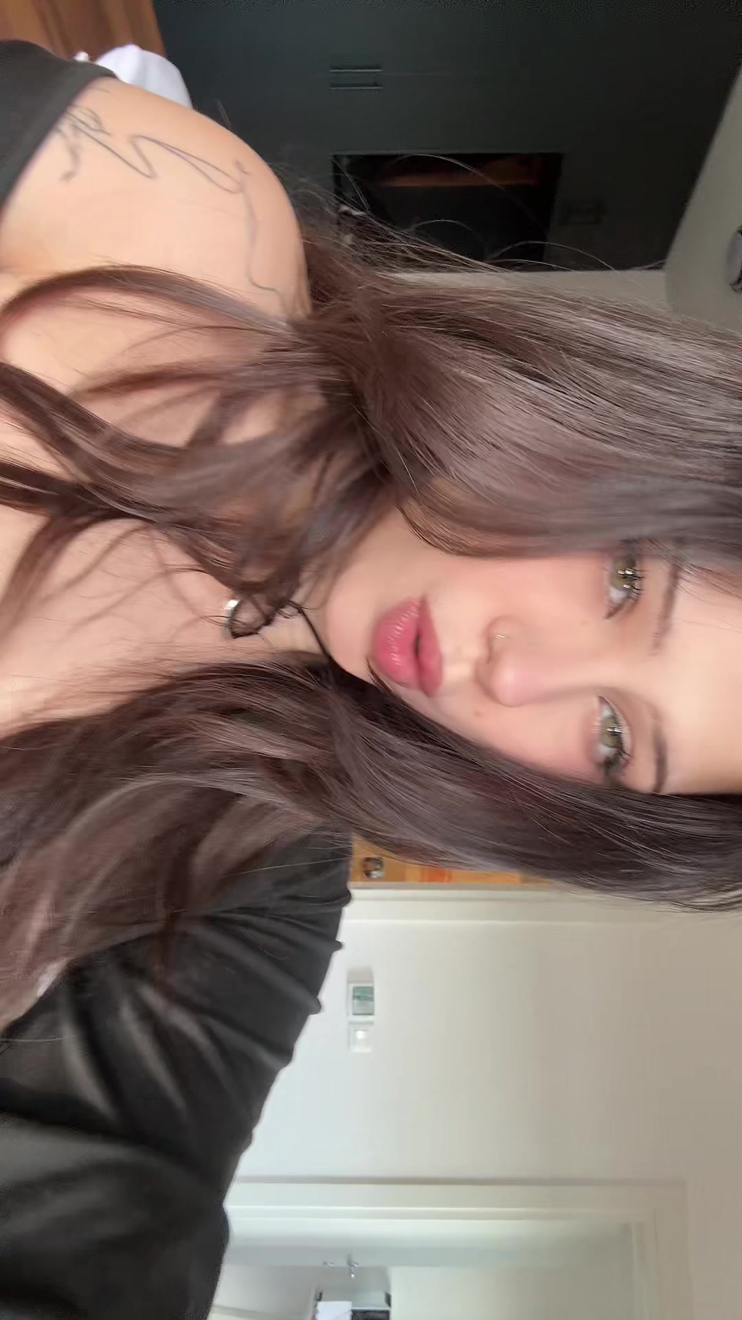 @✧・゚: * ❀ iva ❀: *✧・゚