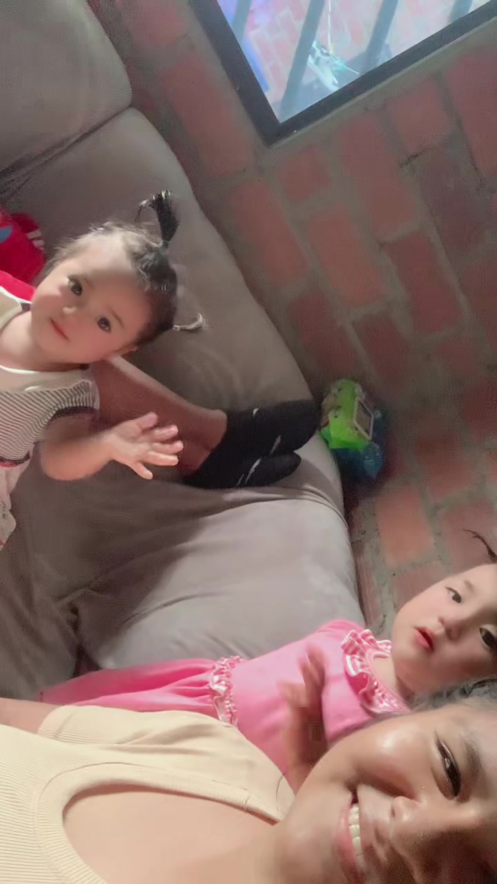 @miliflores