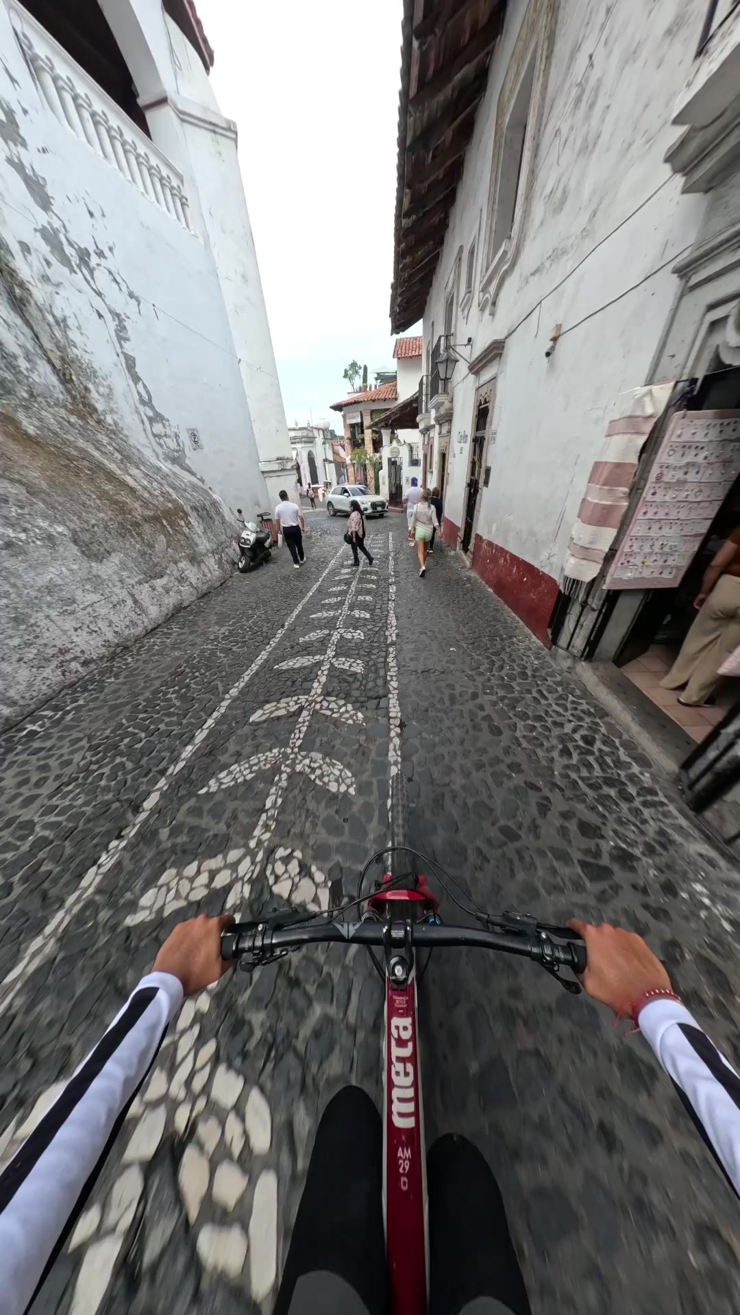 @Sebas Sotelo 🚵🏽 📽️