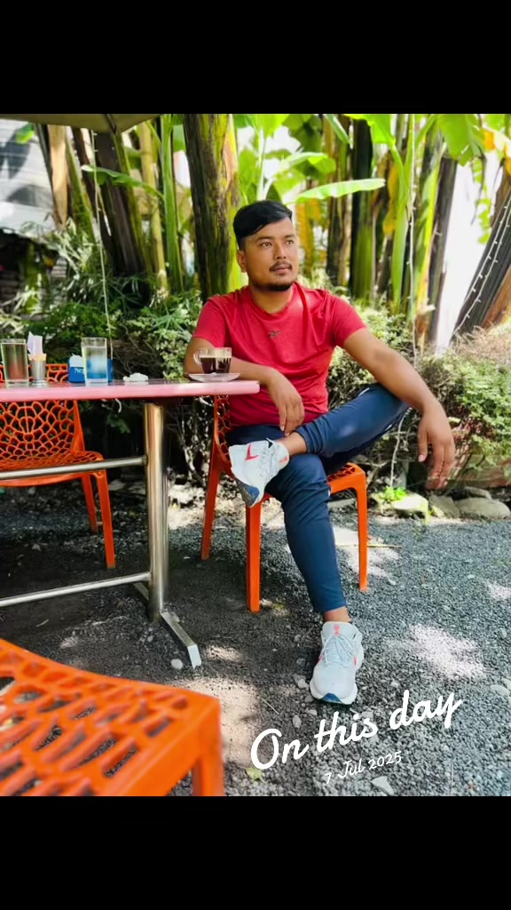 @माधव अधिकारी