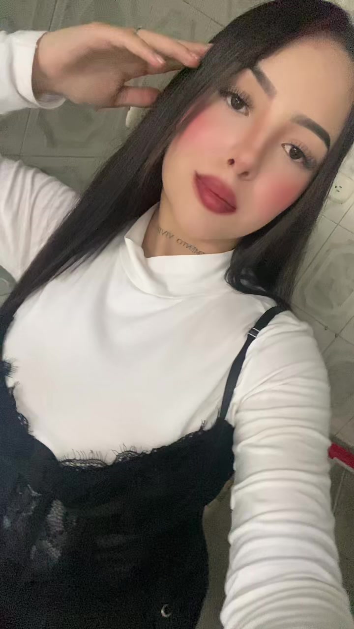 @Lau Arias🎀