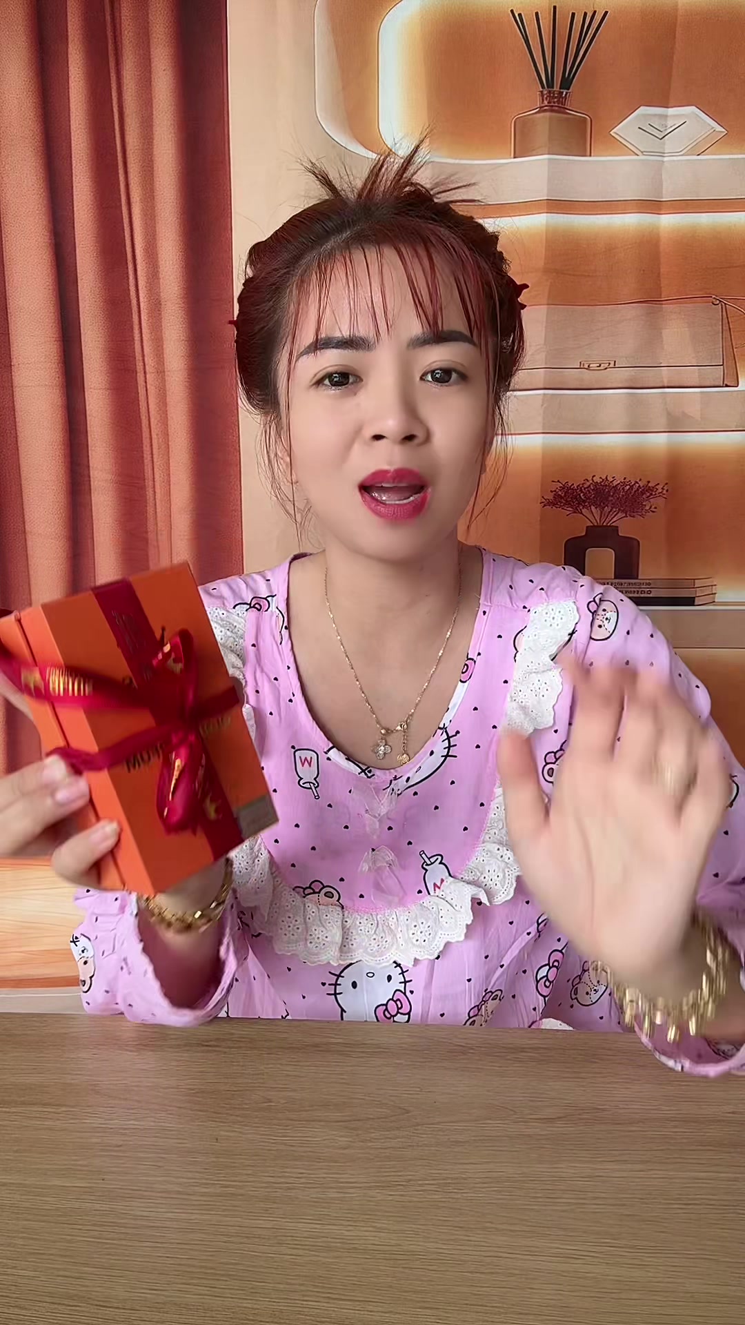 @Em Cẩm N&egrave;