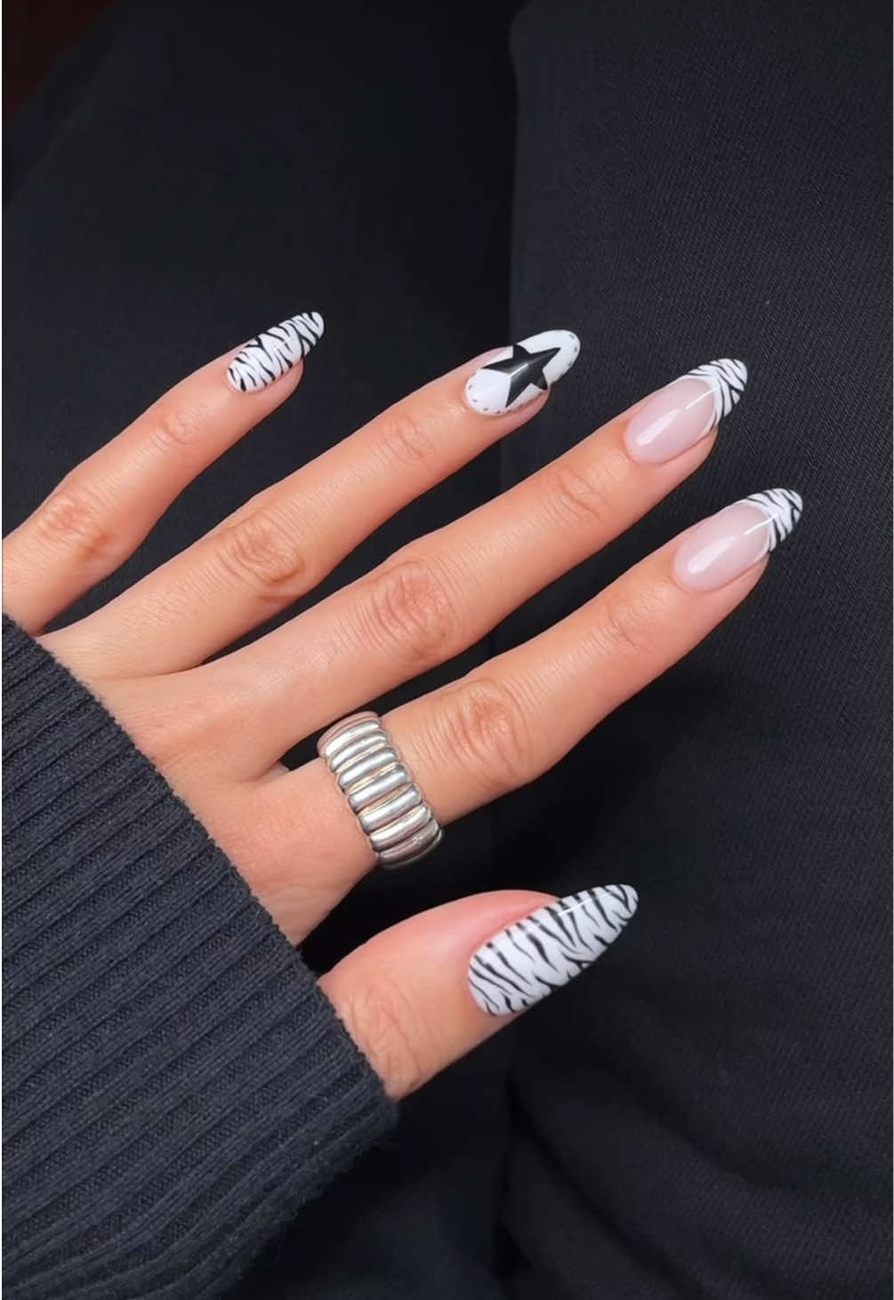 @Alison | @nailsbyalsn