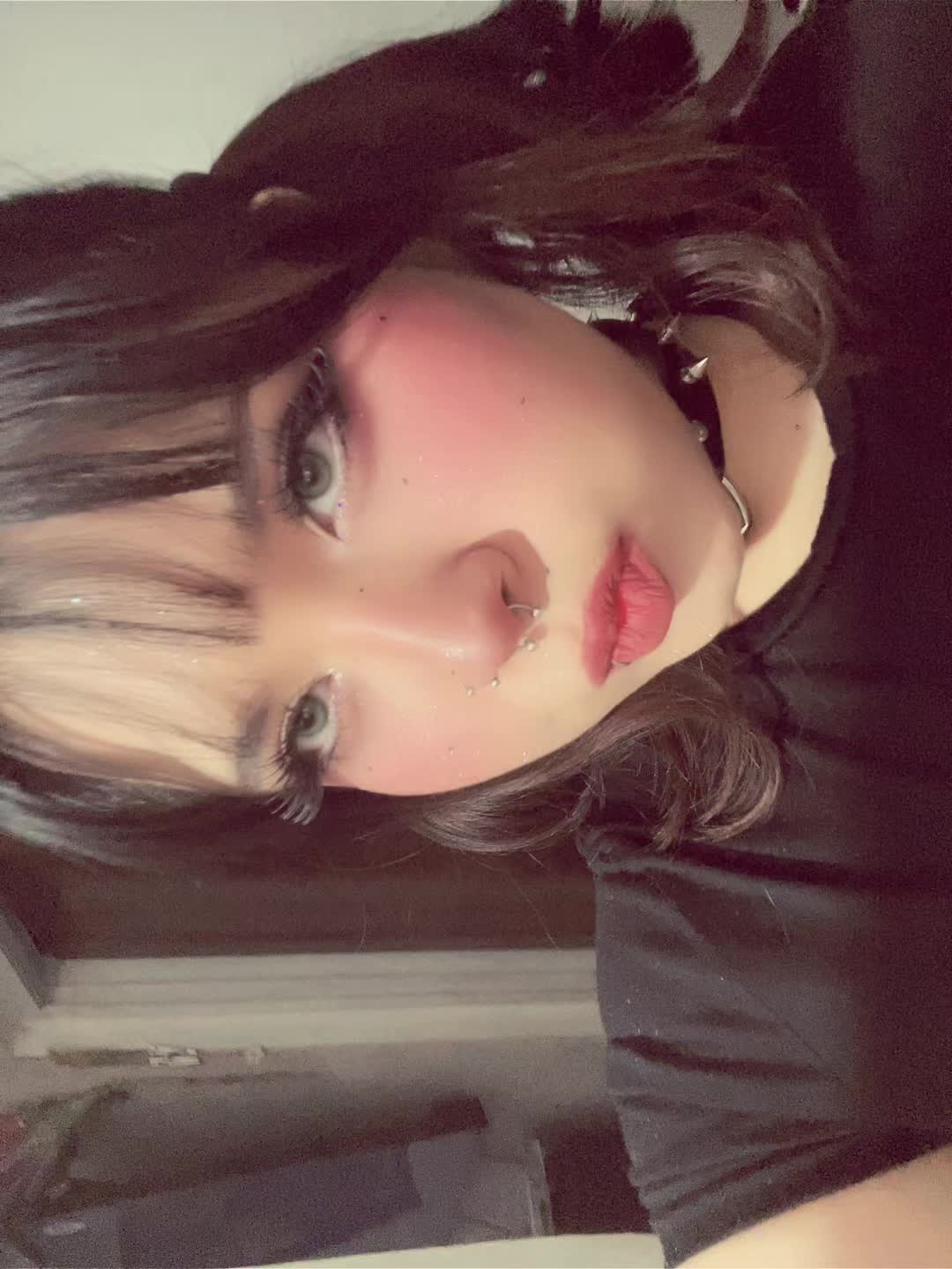 @SUKI𖤐𖤐