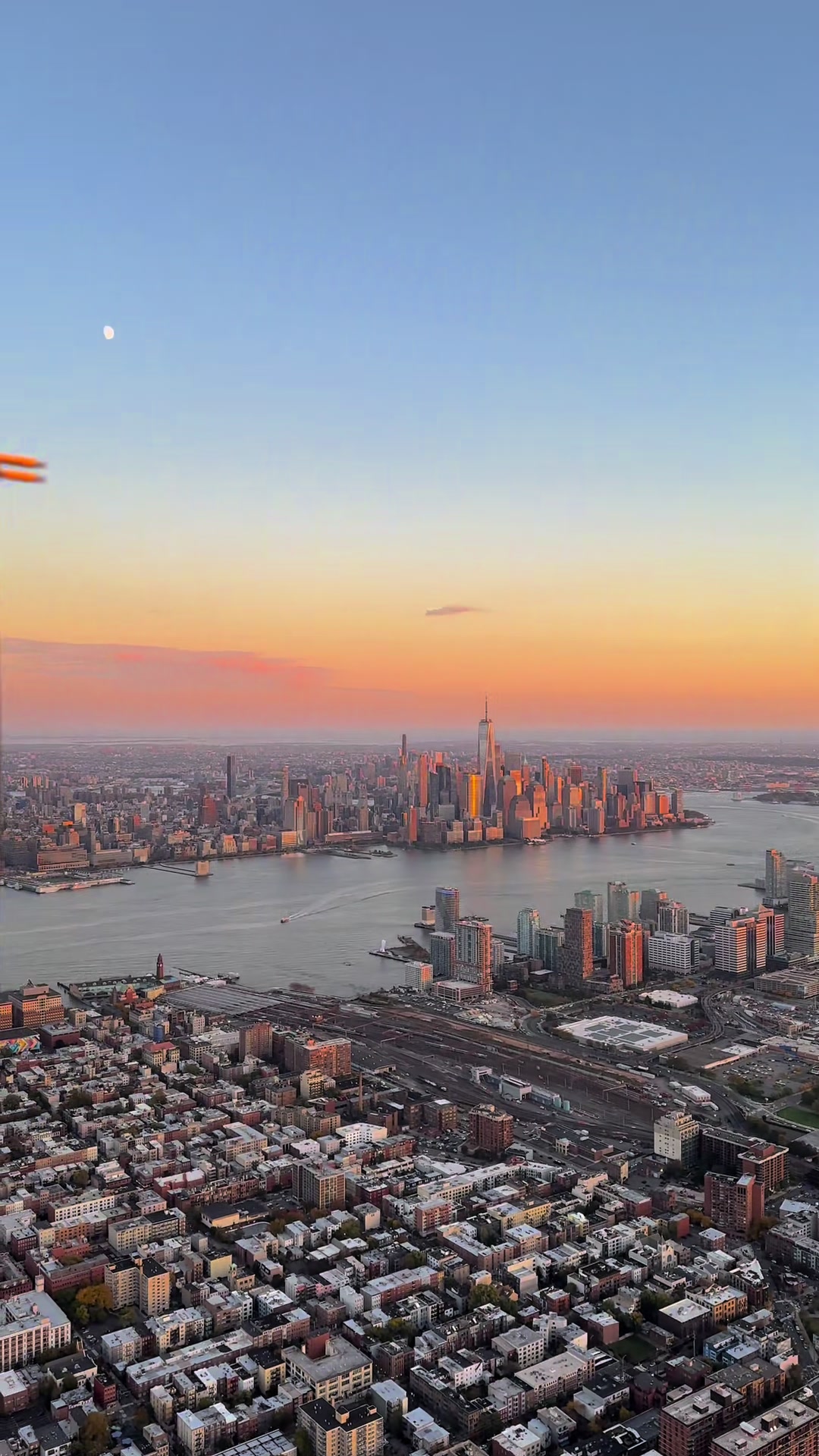 @FlyNYON